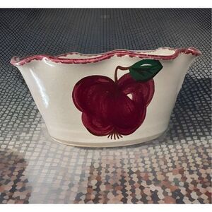 Vintage 2000 Nichols Pottery NC Apple Baking Bowl White Red Ruffle Edges 6" x 3"